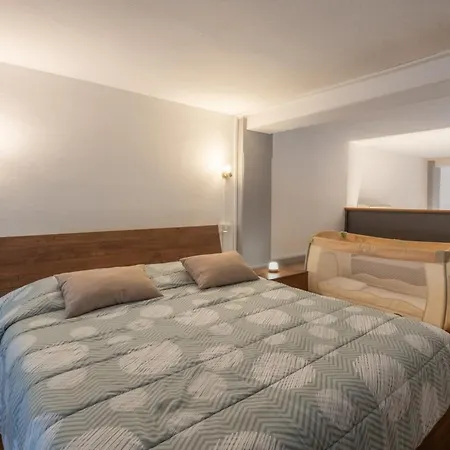 Chimbe - Loft Moderno A Un Passo Da Tutto Lägenhet